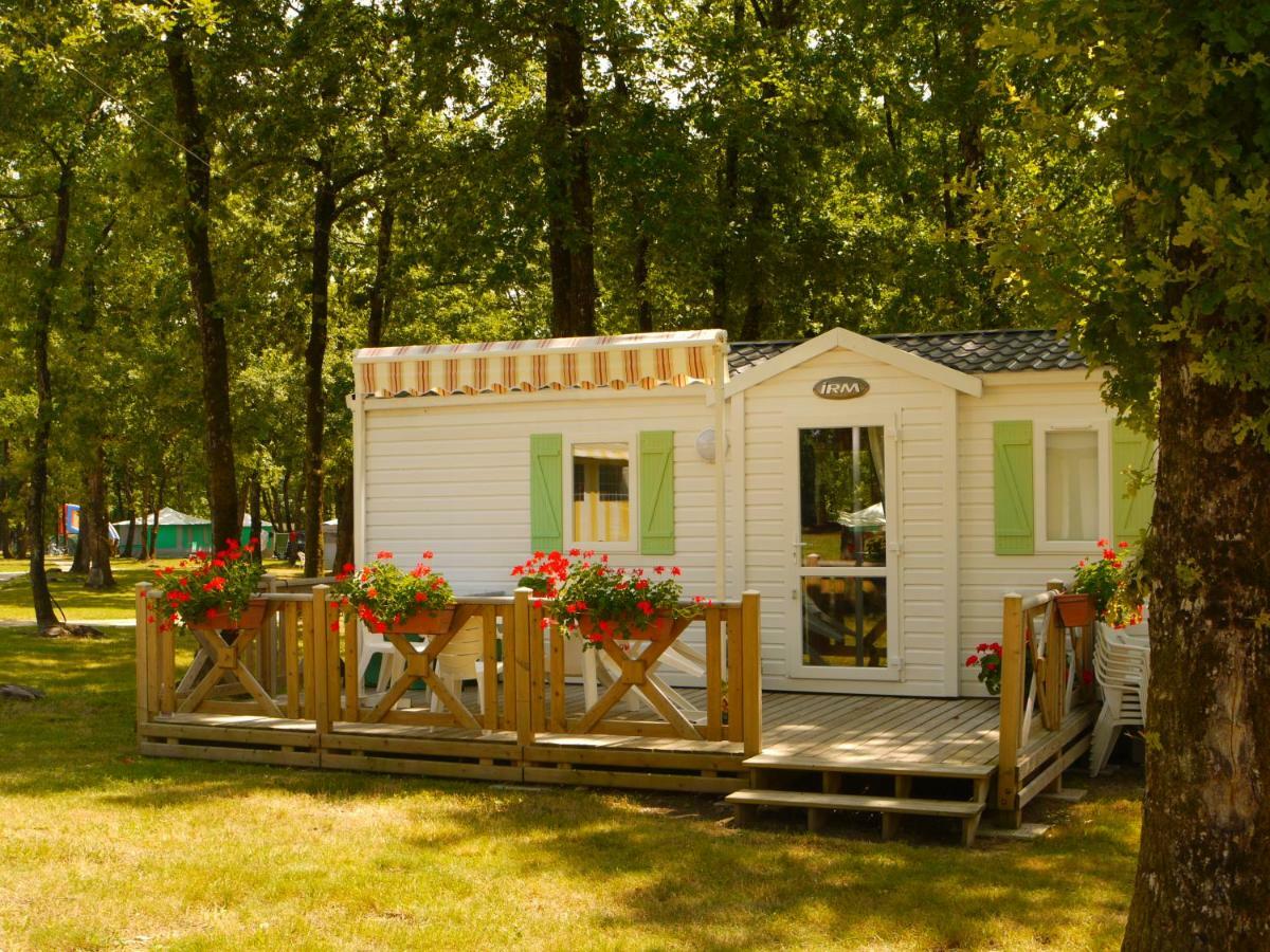 Camping Les Petites Minaudieres Hotel Saint-Sauveur  Екстериор снимка